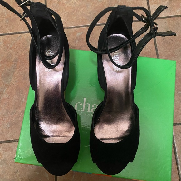 Charles by Charles David. NEW- Open toe platform sandals. Black suede. US 8. - Picture 5 of 6
